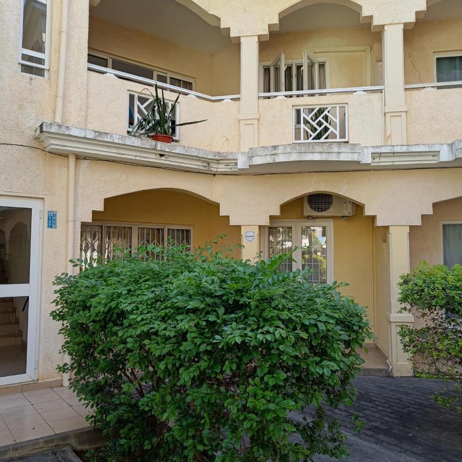 The Coastal Apartment Flic-en-Flacq Esterno foto