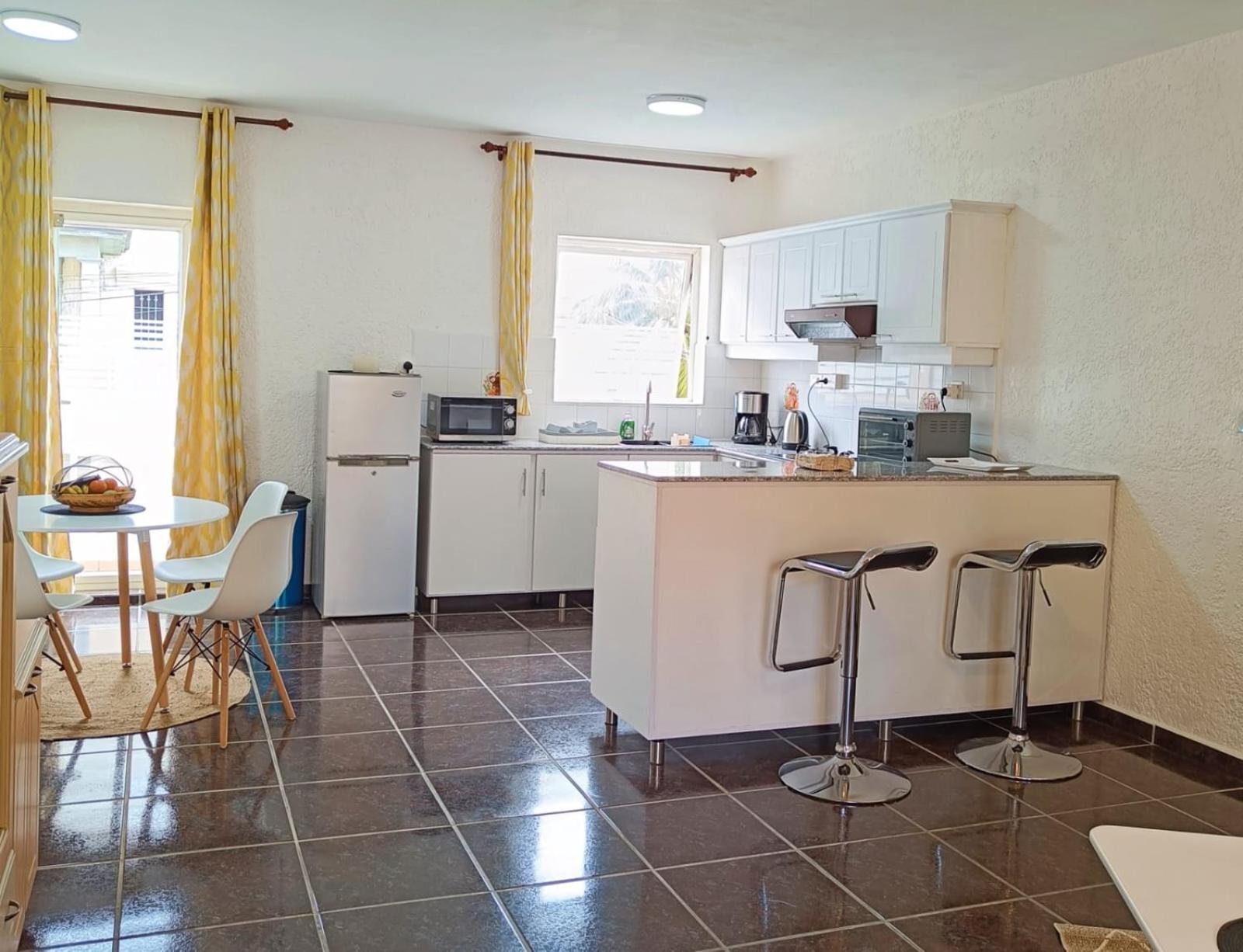 The Coastal Apartment Flic-en-Flacq Esterno foto