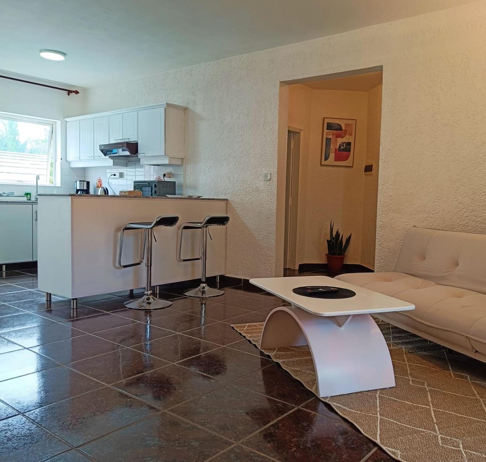 The Coastal Apartment Flic-en-Flacq Esterno foto